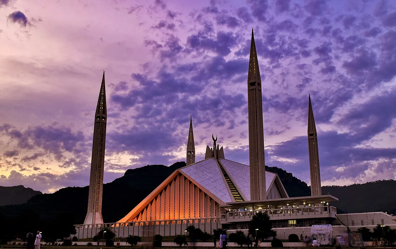 Faisal Mosque historical image 1