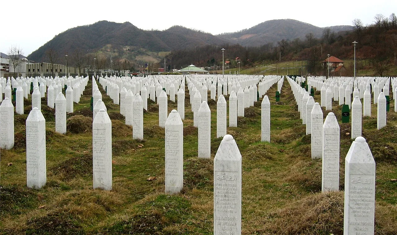 Srebrenica massacre historical image 1